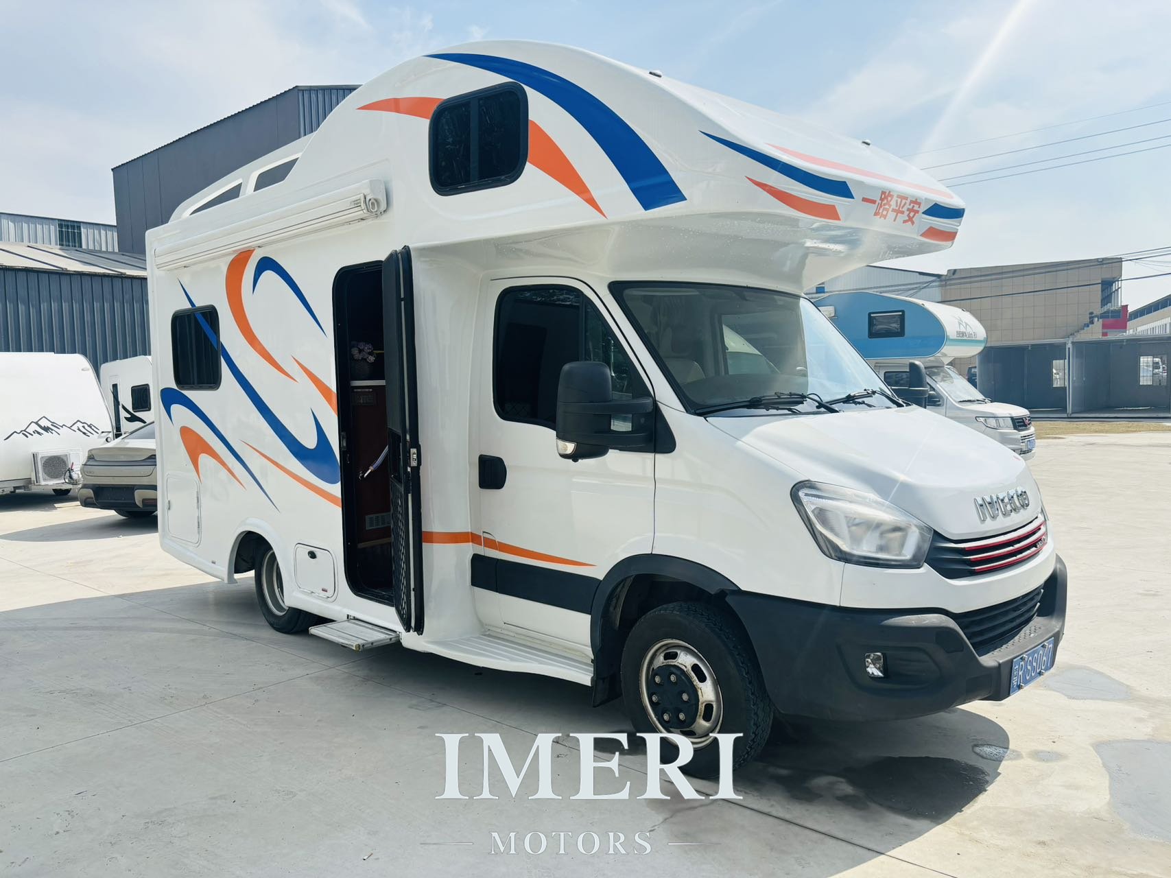 Iveco’s new C-type RV with large forehead