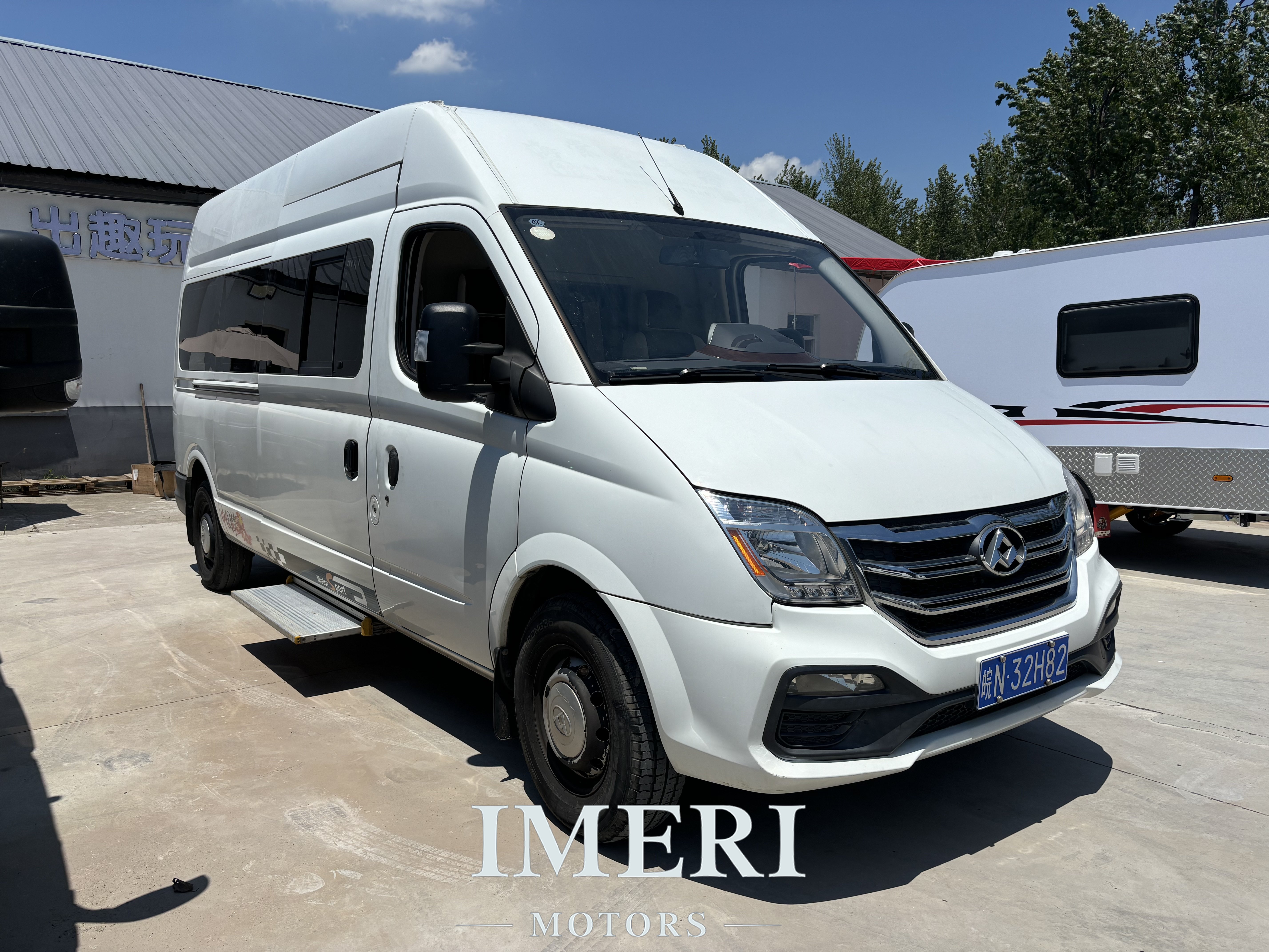 Business Travel b