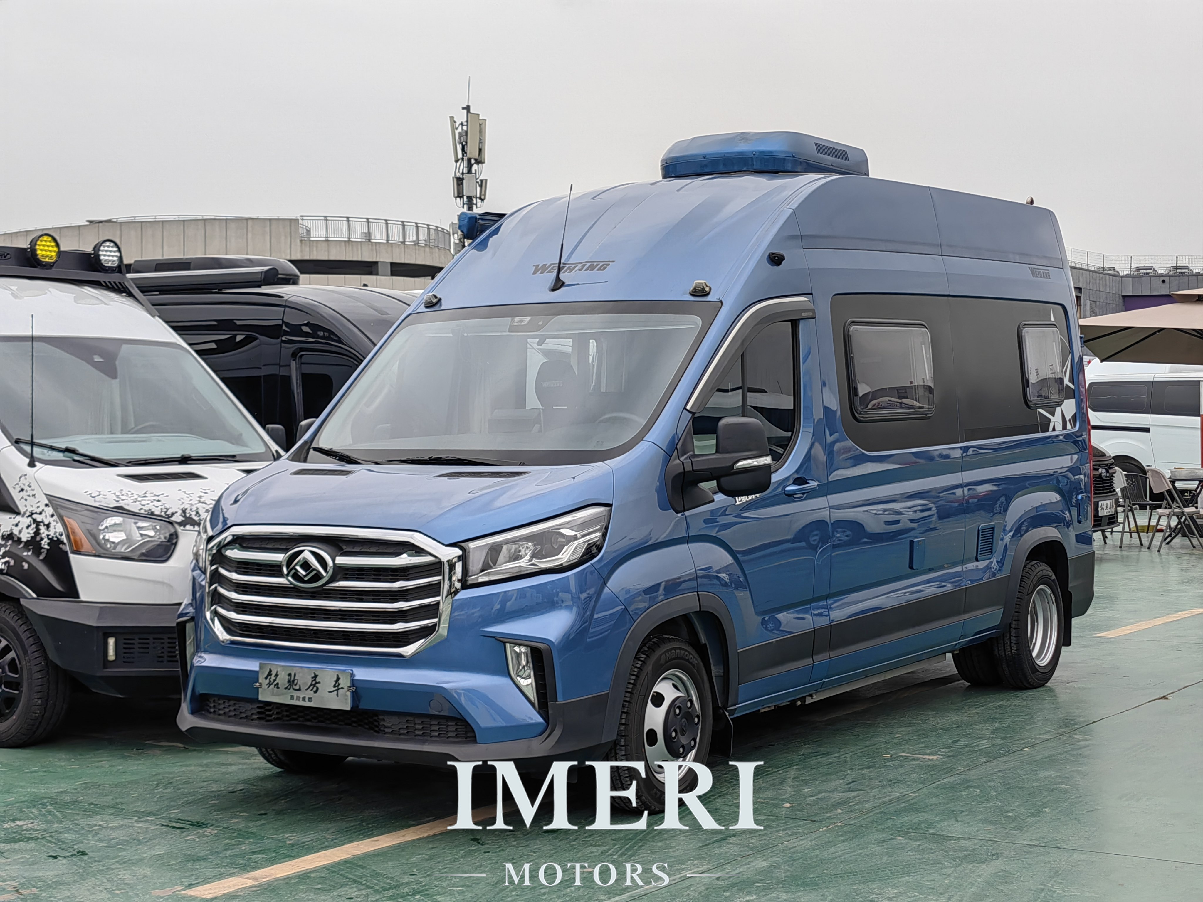 22-year-old Weihang V590B RV
