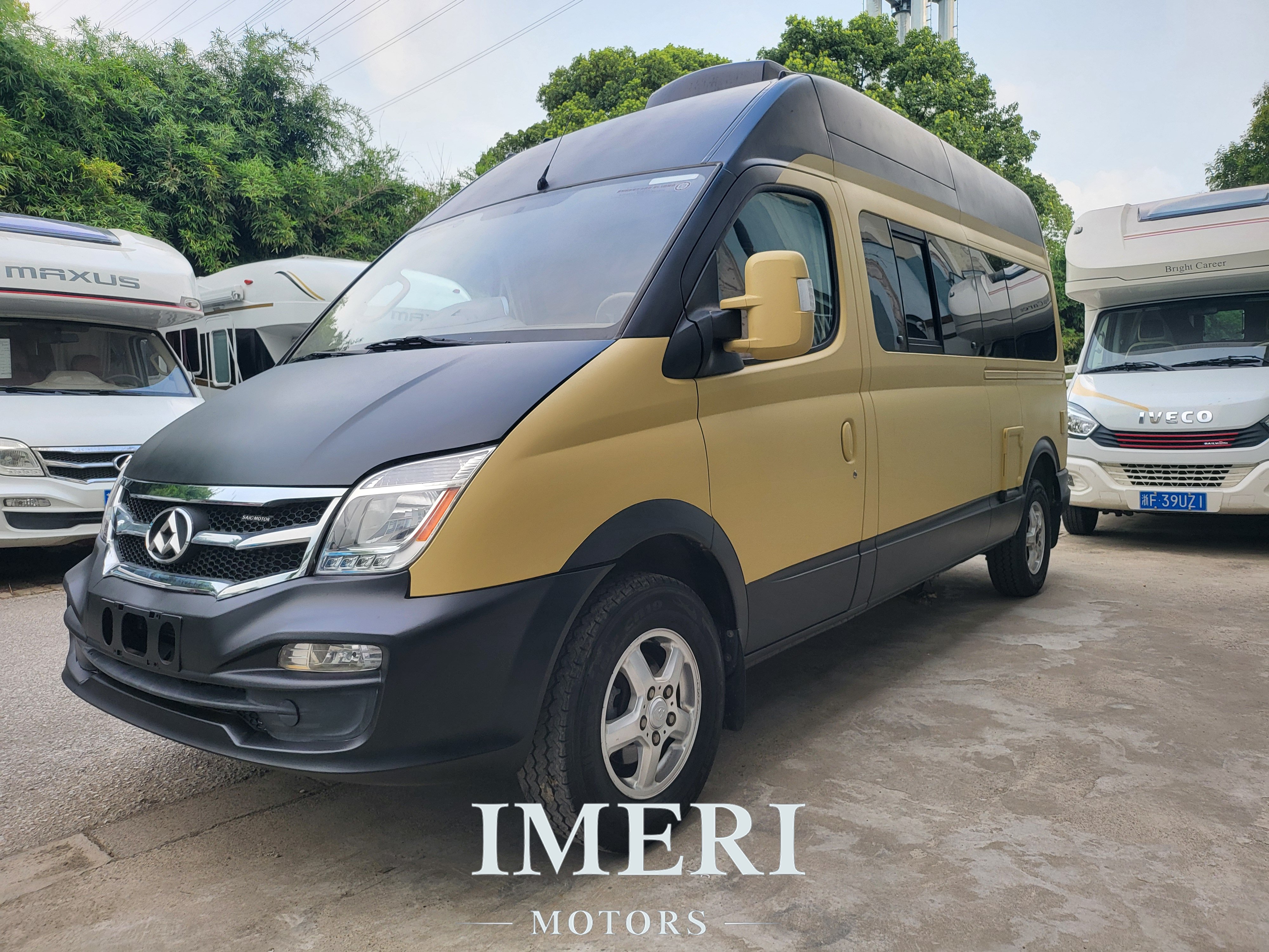 17 Maxus RV80 RVs