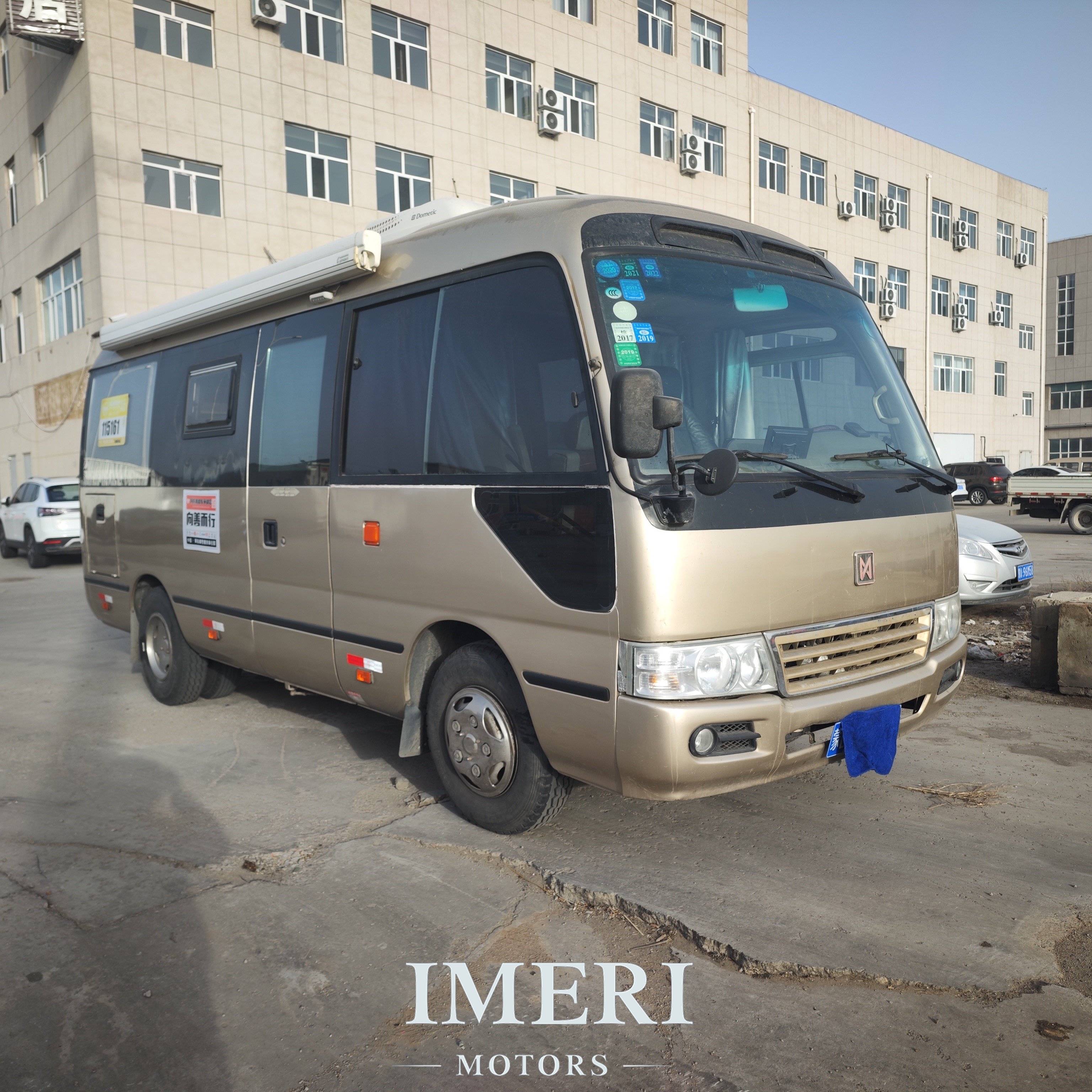 15-year-old Jiangling Coaster RV