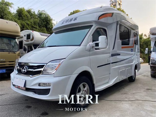 17 Maxus RV80 RVs