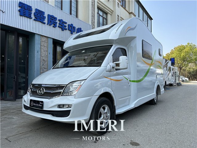 18 Maxus RV80 C-type RVs