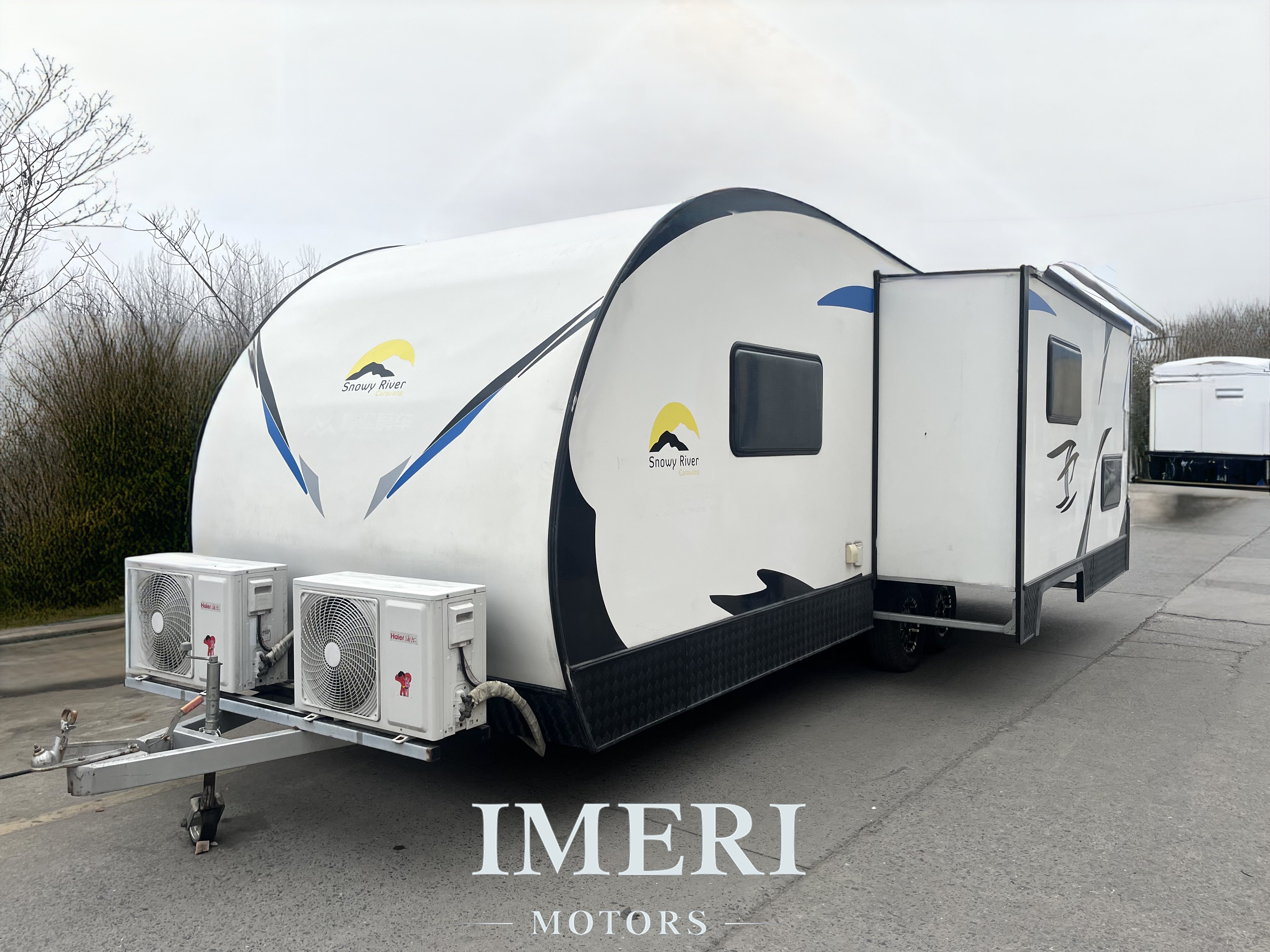9.6 meters long green extended camp trailer