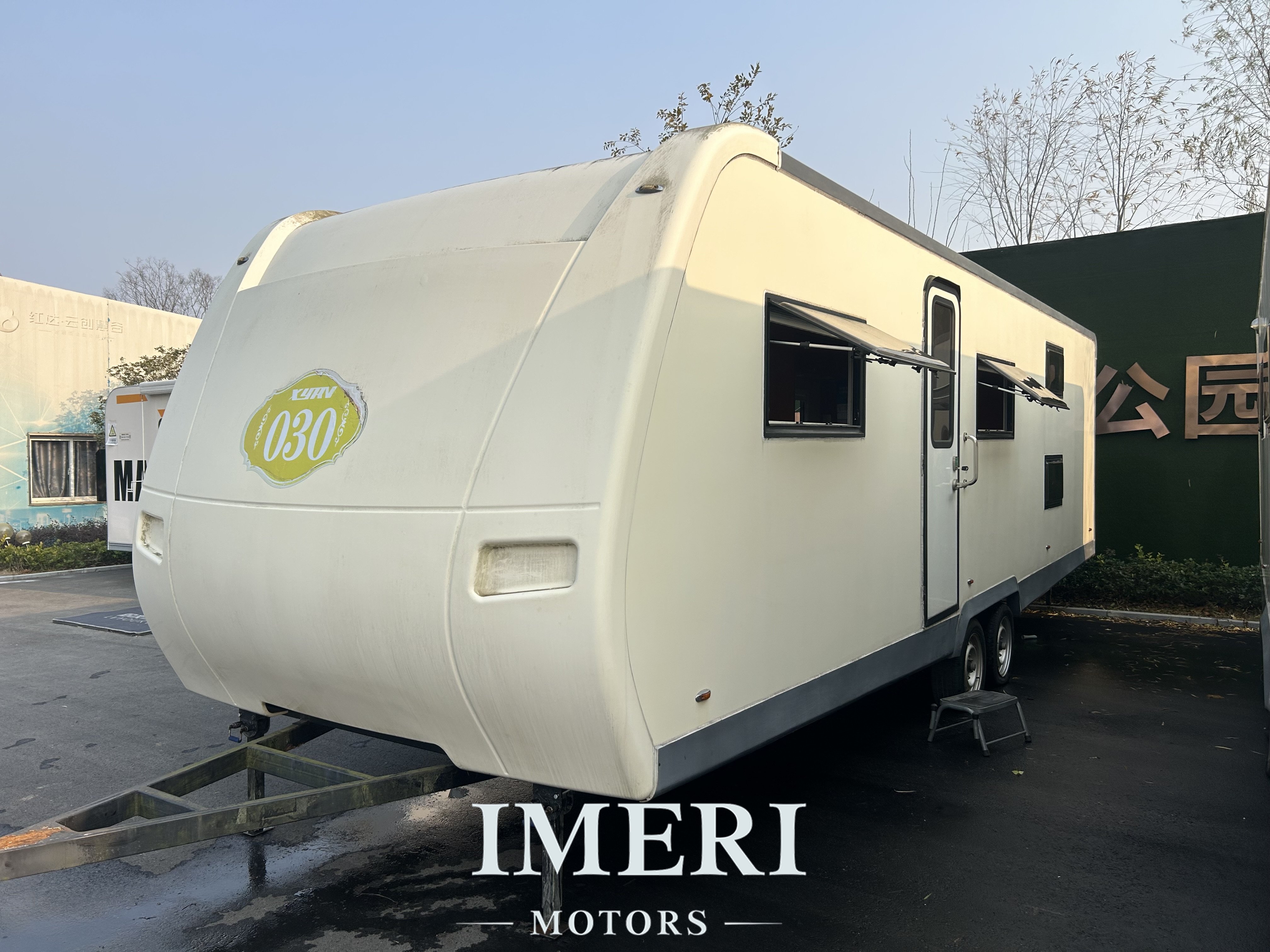 98% new camp trailer trailer 10 meters long
