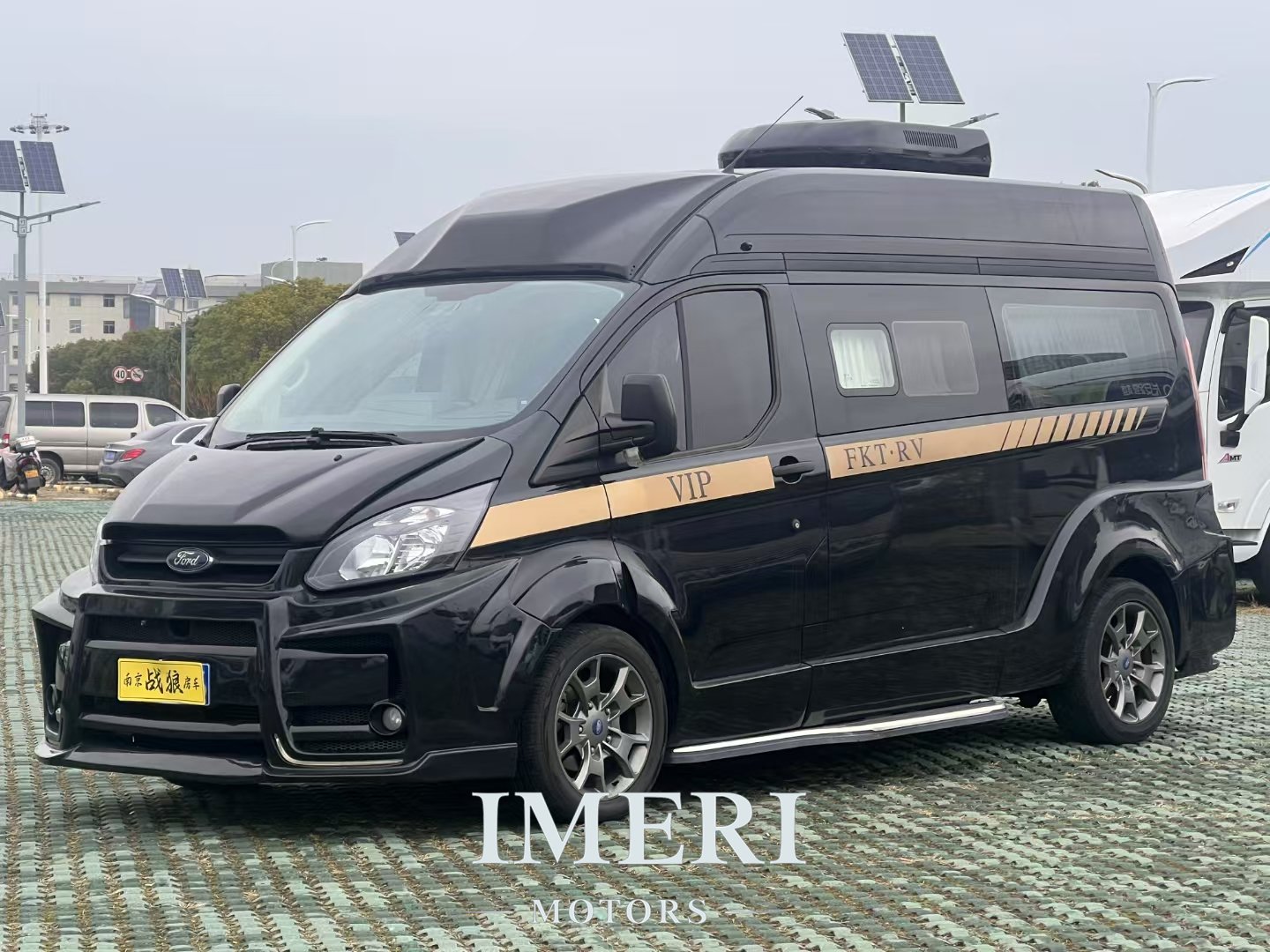 21-year Ford President B-type RV