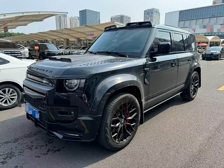 Land Rover Defender 2023 110 3.0T P400 X-Dynamic HSE