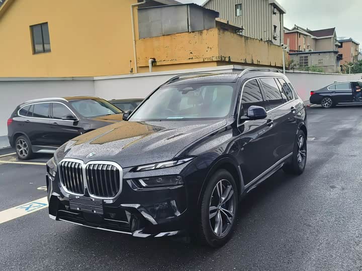 BMW X7 2023 xDrive40i Exclusive M Sports Package