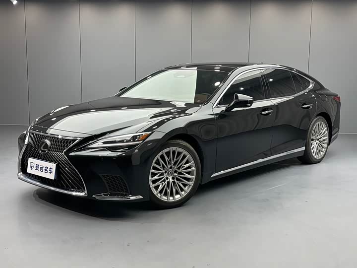 Lexus LS 2024 500h Executive Edition