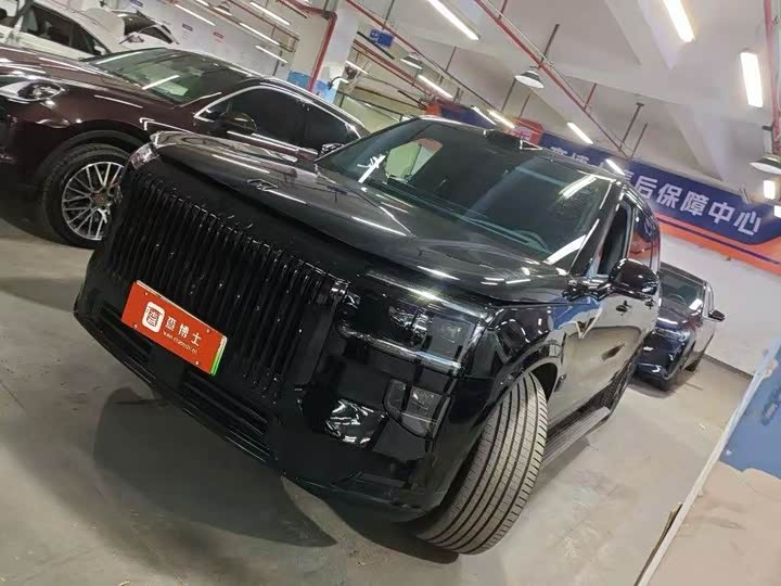Zeekr 9X 2025 Obsidian Black Edition 70kWh Six-Seater