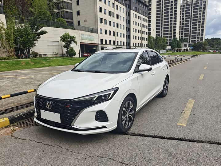 Eado 2021 PLUS Blue Whale NE 1.4T GDI DCT Premium
