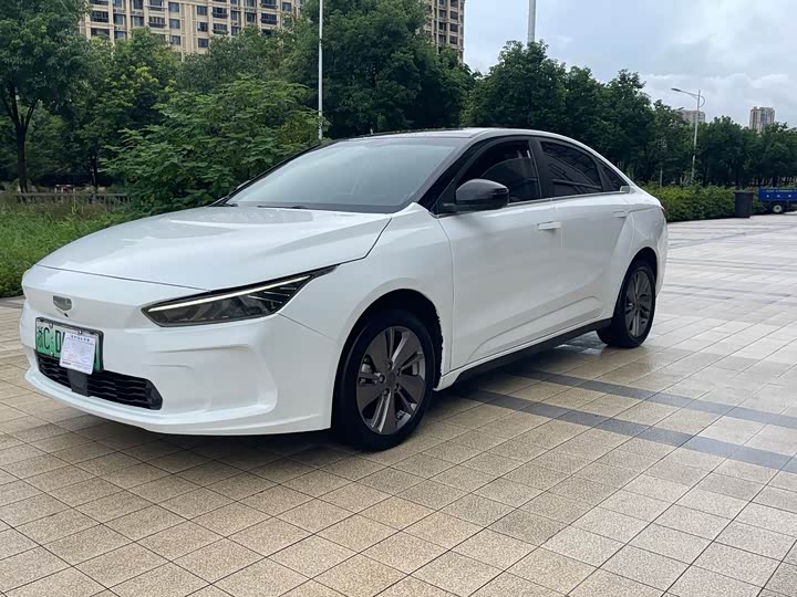 吉利几何A 2021款 Pro 臻享高能续航版 600KM A600亚运版