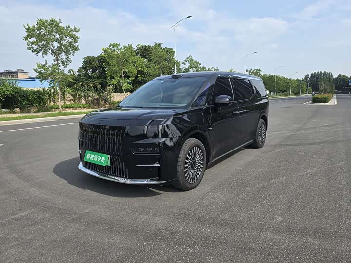 Zeekr 009 2024 seven-seater aisle version 108kWh
