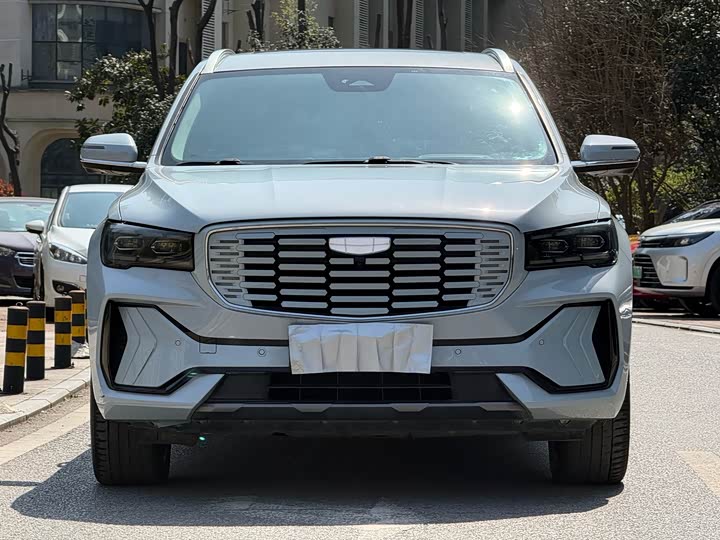 Xingyue L 2022 1.5T Thor Hi·F petrol-electric hybrid version Super Rui