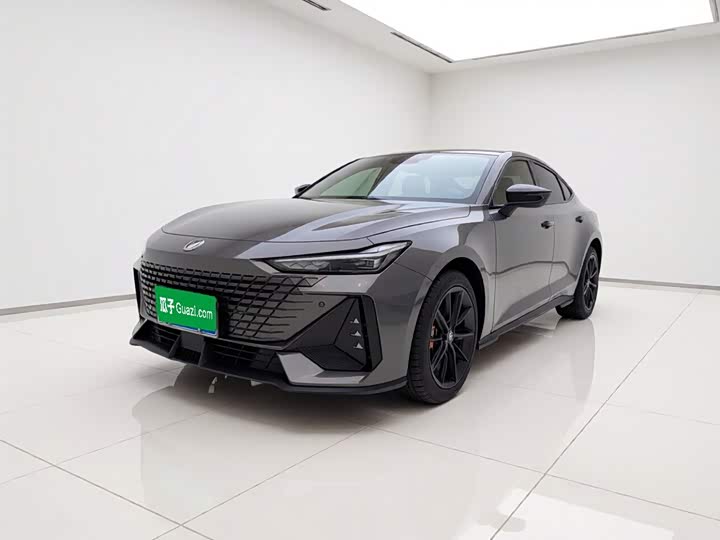 Changan UNI-V 2023 1.5T premium model