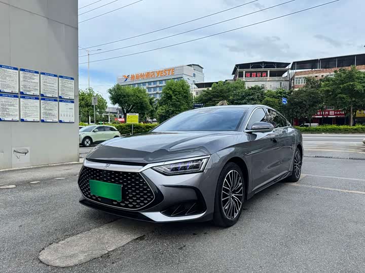 Han 2022 DM-i 121KM exclusive model