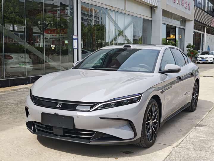 Han 2025 DM-i Smart Driving Edition 125KM Honor Type