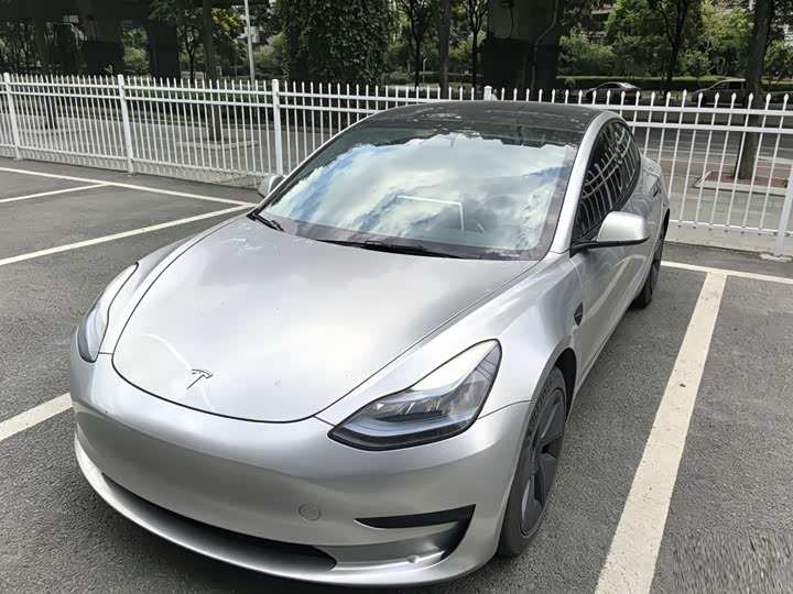 Model 3 2022 rear-wheel drive version