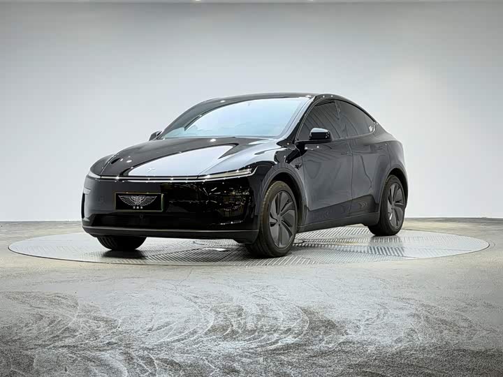 Model Y 2026 rear-wheel drive version