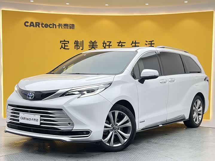 SIENNA 2023 2.5L Hybrid Platinum Edition