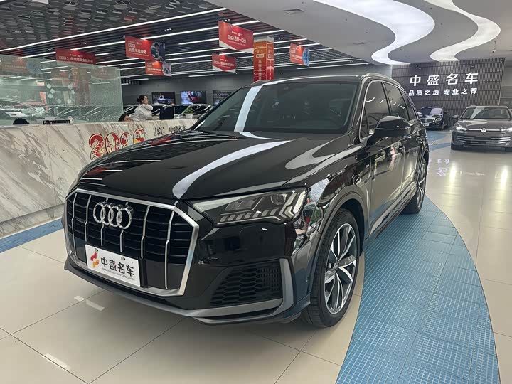 Audi Q7 2023 55 TFSI quattro S line Sport