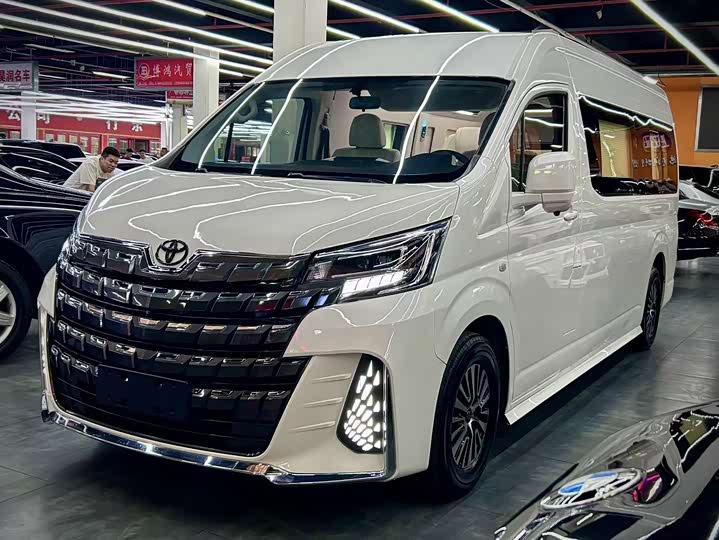 HIACE 2021 Model 3.5L Automatic