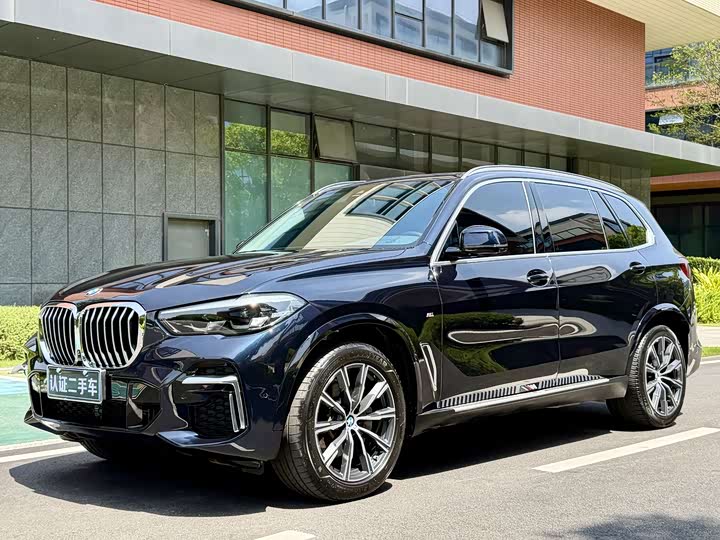 BMWX5 2022 Model xDrive 30Li M Sports Package