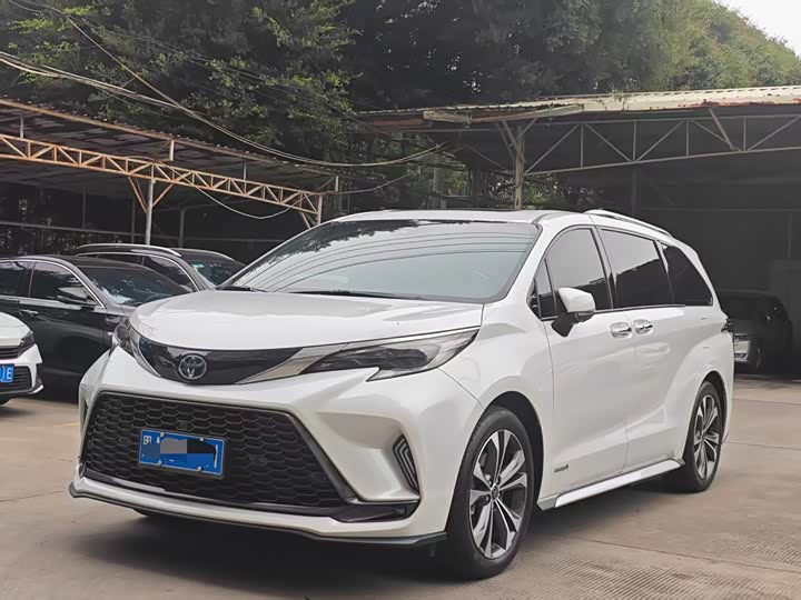 Granvia 2023 Model 2.5LHybrid PremiumPLUS Edition