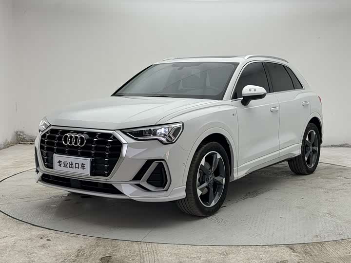 AudiQ3 2023 Model 35 TFSI Fashion DynamicModel∩╝ê1.4T∩╝ë