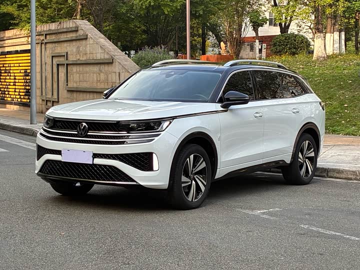 Tavendor 2023 380TSI 4Motion R-Line Touring Edition