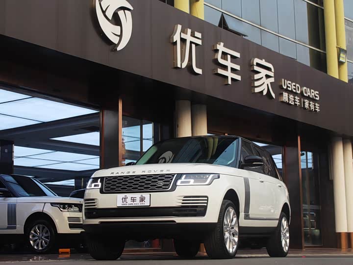 Range Rover 2022 3.0 L6 400PS Legendary Extended Classic Edition