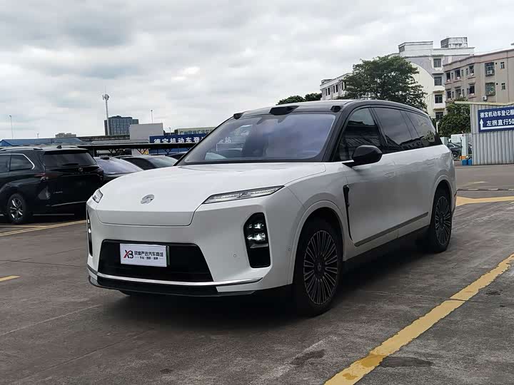 NIO ES8 2026 Six-seater Executive Deluxe Edition