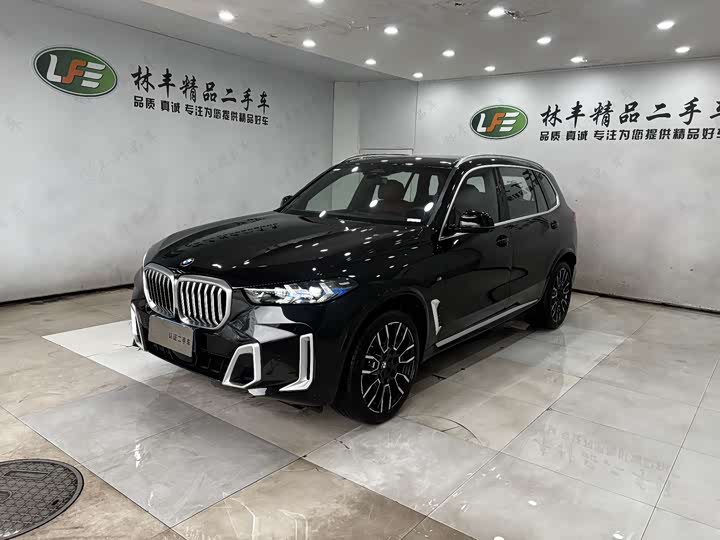 BMW X5 2025 xDrive40Li M Sport Night Package