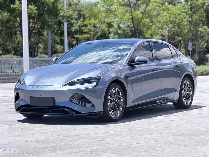 Seal 2022 550km standard range rear-wheel drive version premium model