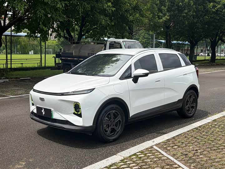 吉利几何E萤火虫 2023款 320KM 开心虎 5座