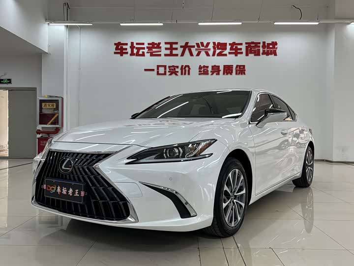 LexusES 2021 Model 200 Excellence Edition