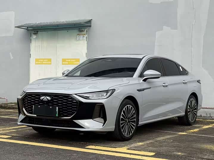 Fengyun A8L 2025 1.5TGDI 145km luxury model