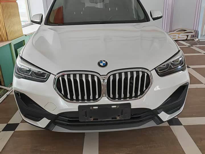 2021 BMW X1 sDrive20Li Fashion Model