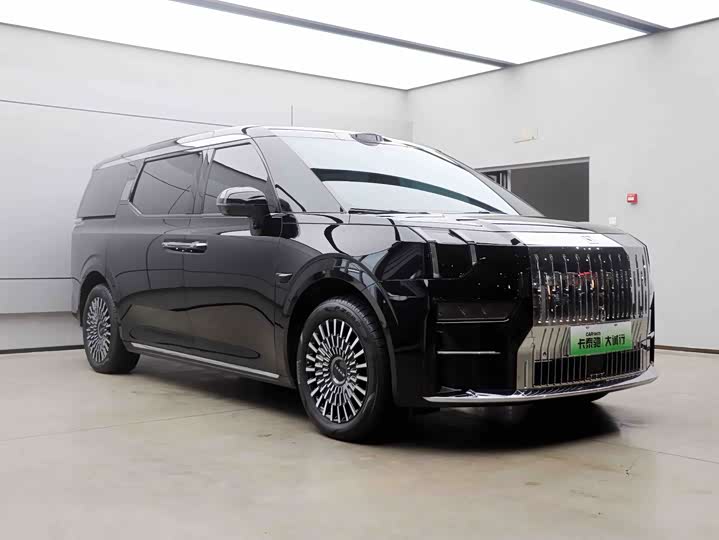 Zeekr 009 2024 6-Seater Executive AWD 108kWh