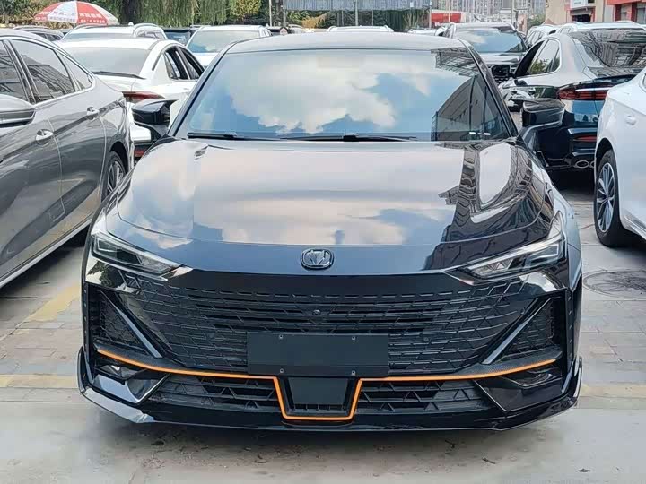 Changan UNI-V 2022 1.5T sports version