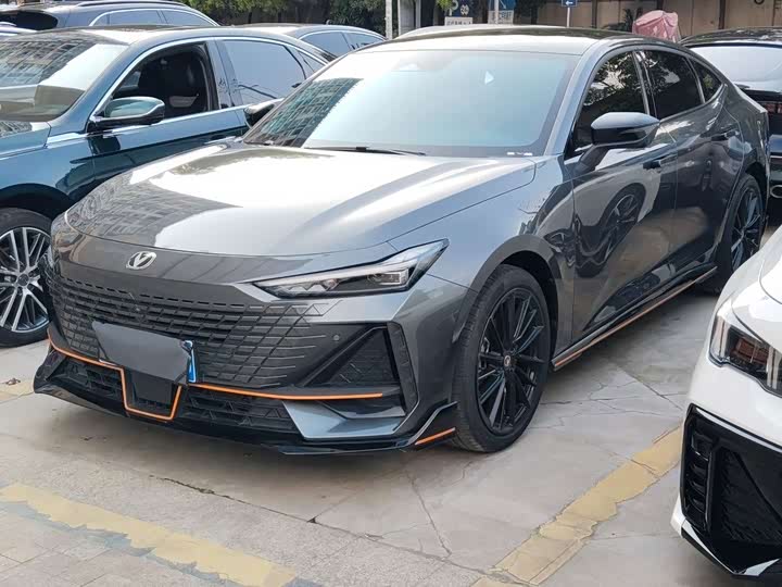 Changan UNI-V 2022 1.5T sports version