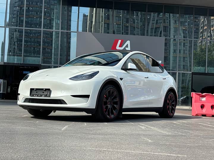 Model Y 2022 Refresh RWD