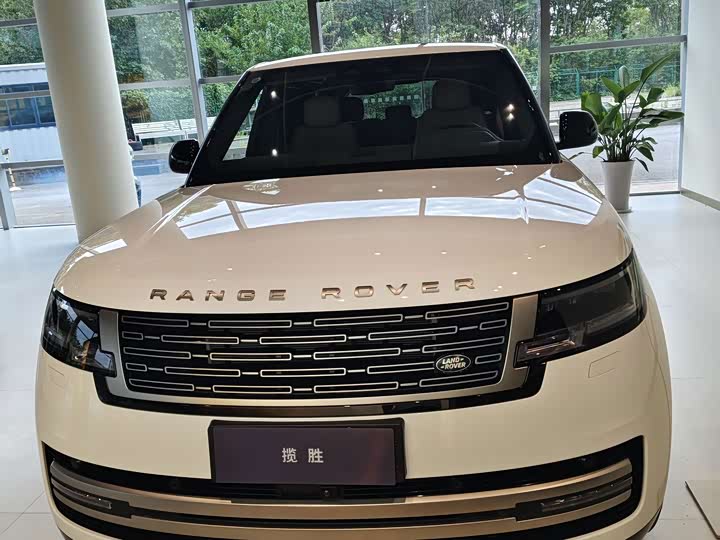 Range Rover 2026 3.0 L6 400PS HSE LWB