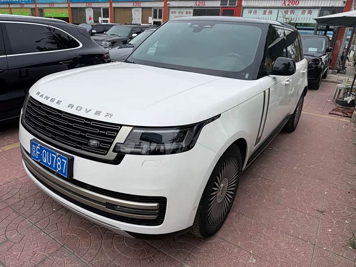 Range Rover 2024 3.0 L6 400PS Extended Edition, seven seats