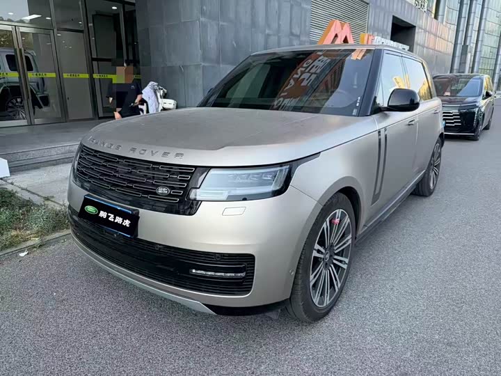 Range Rover 2023 Model Year Facelift 3.0 L6 400PS HSE Long Wheelbase