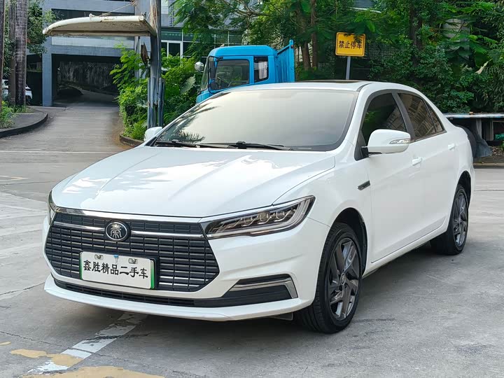 Qin Pro New Energy 2019 EV Super Range Edition High-Power Long-Range Smart Connection Lingyue Edition