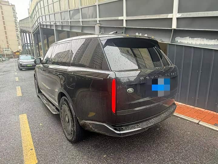 Range Rover 2023 3.0 L6 400PS Seven-seater Extended Edition