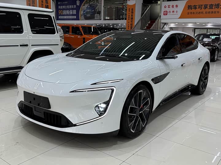 AVATR 12 2024 Model Facelift 700 Triple-Laser RWD Luxury Edition