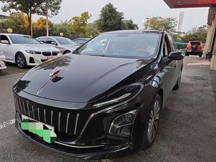 Hongqi E-QM5 2022 431km Charging Enjoyment Edition