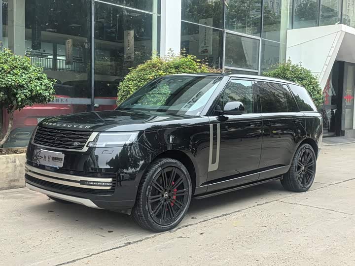 Range Rover 2024 3.0 L6 400PS Extended Edition, seven seats